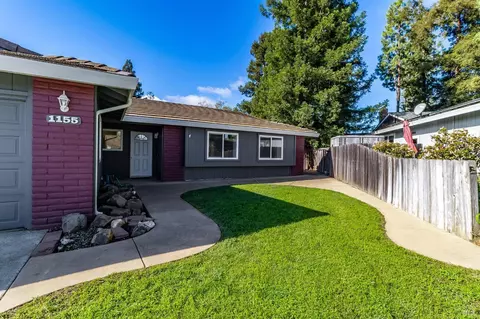 Exterior - 1155 Mulberry Ln, Dixon, CA 95620 photo 6 of 35