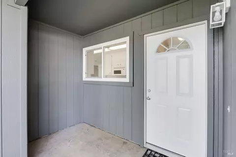Exterior - 1155 Mulberry Ln, Dixon, CA 95620 photo 7 of 35