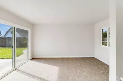 Living - 1155 Mulberry Ln, Dixon, CA 95620 photo 12 of 12