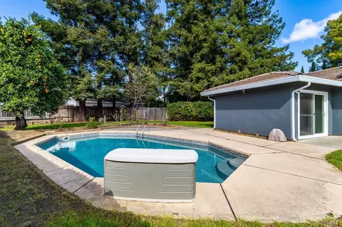 Exterior - 1155 Mulberry Ln, Dixon, CA 95620 photo 15 of 35