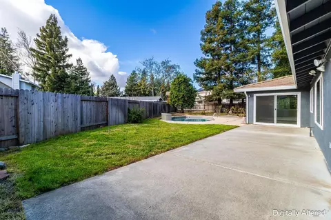 Exterior - 1155 Mulberry Ln, Dixon, CA 95620 photo 8 of 35