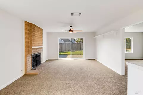 Living - 1155 Mulberry Ln, Dixon, CA 95620 photo 5 of 12