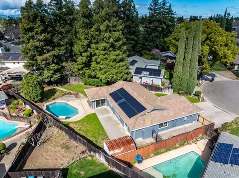 View/Area - 1155 Mulberry Ln, Dixon, CA 95620 photo 2 of 10