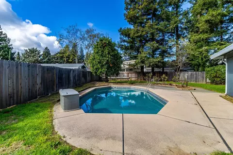 Exterior - 1155 Mulberry Ln, Dixon, CA 95620 photo 14 of 35