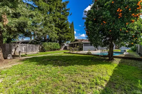 Exterior - 1155 Mulberry Ln, Dixon, CA 95620 photo 21 of 35
