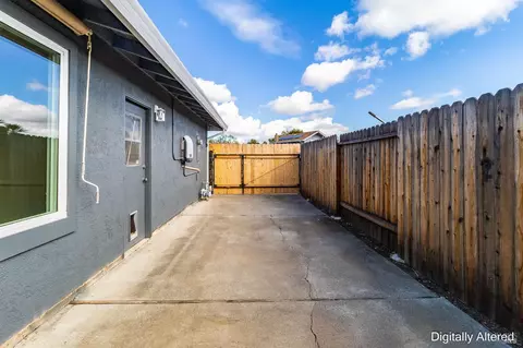 Exterior - 1155 Mulberry Ln, Dixon, CA 95620 photo 26 of 35