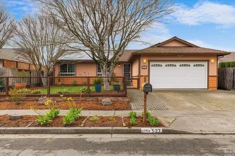 527 Natalino Ct, Santa Rosa, CA 95401