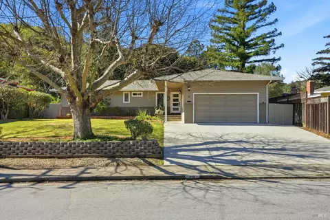 28 Washington St, Novato, CA 94947
