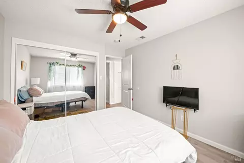 Bedroom - 610 Sierra Dr, Dixon, CA 95620 photo 5 of 5