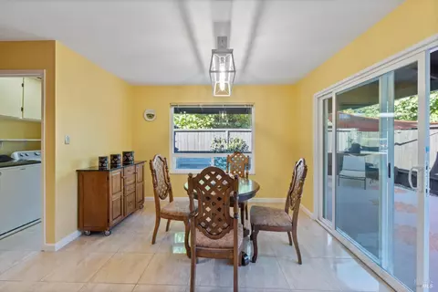 Dining - 3429 Willis Dr, Napa, CA 94558 photo 4 of 5