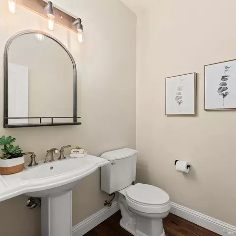 Bath - 8788 Logan Pl, Cotati, CA 94931 photo 2 of 5