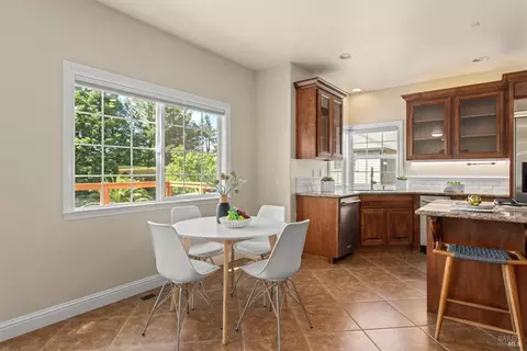 Dining - 8788 Logan Pl, Cotati, CA 94931 photo 2 of 2