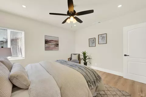 Bedroom - 225 Gary Cir, Vallejo, CA 94591 photo 2 of 8