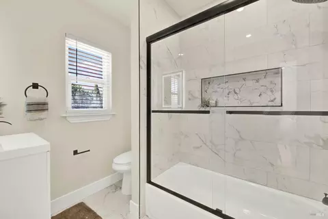 Bath - 225 Gary Cir, Vallejo, CA 94591 photo 1 of 3