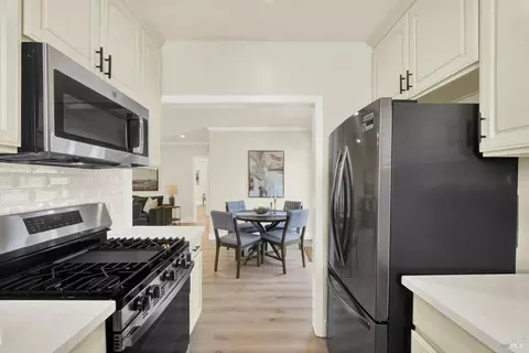 Kitchen - 225 Gary Cir, Vallejo, CA 94591 photo 6 of 7