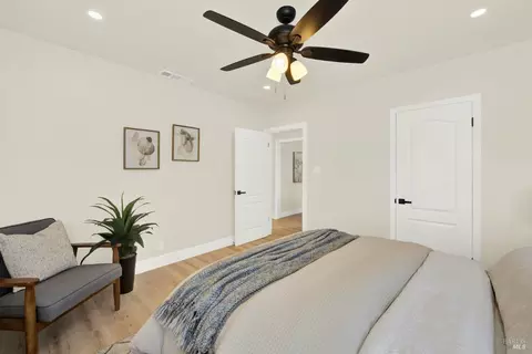 Bedroom - 225 Gary Cir, Vallejo, CA 94591 photo 3 of 8