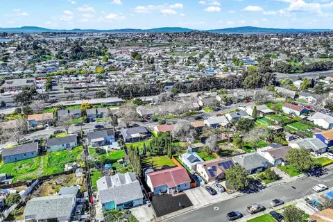 View/Area - 225 Gary Cir, Vallejo, CA 94591 photo 4 of 4