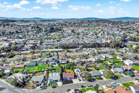 View/Area - 225 Gary Cir, Vallejo, CA 94591 photo 3 of 4
