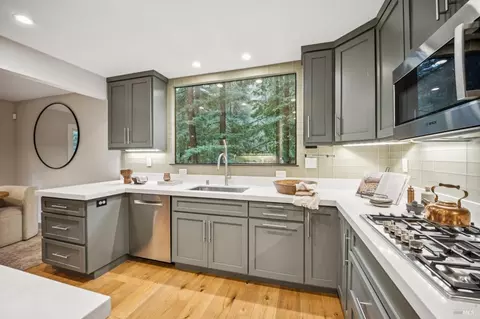 Kitchen - 481 Cascade Dr, Mill Valley, CA 94941 photo 1 of 3