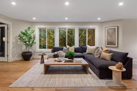 Living - 481 Cascade Dr, Mill Valley, CA 94941 photo 2 of 3