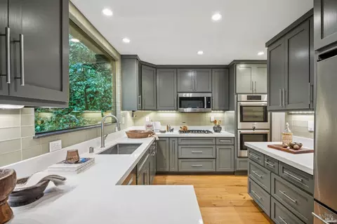 Kitchen - 481 Cascade Dr, Mill Valley, CA 94941 photo 2 of 3