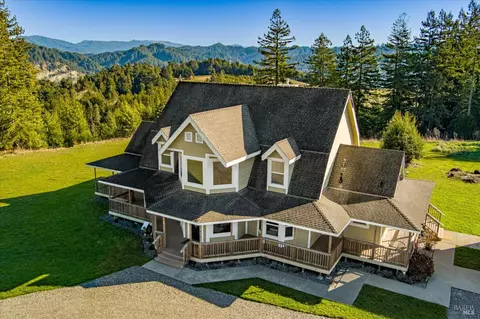 1150 Dinsmore Ranch Rd, Rio Dell, CA 95562