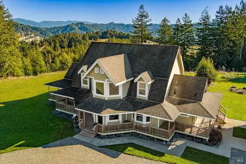 1150 Dinsmore Ranch Rd, Rio Dell, CA 95562