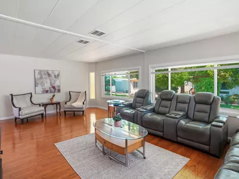 815 Las Palmas Ave, Novato, CA 94949