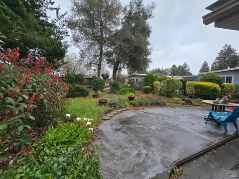 186 Sequoia Cir, Santa Rosa, CA 95401