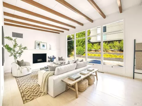 37 Convent Ct, San Rafael, CA 94901