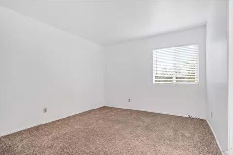 Bedroom - 106 Courtyards E, Windsor, CA 95492 photo 2 of 3