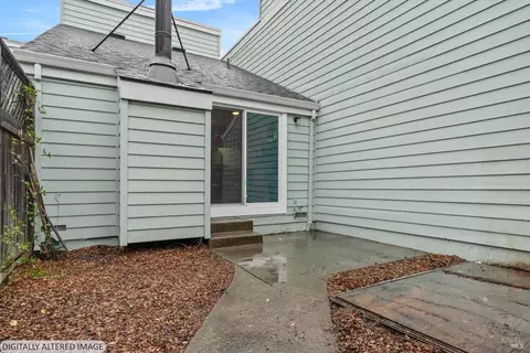 Exterior - 106 Courtyards E, Windsor, CA 95492 photo 2 of 14