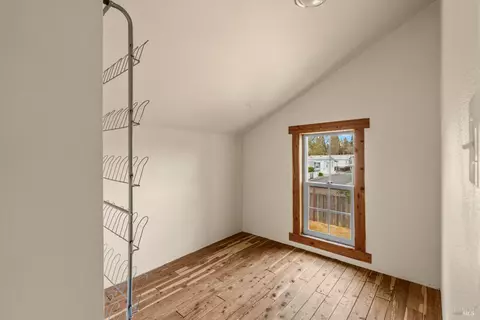 Bedroom - 172 Cornell St, Windsor, CA 95492 photo 4 of 9