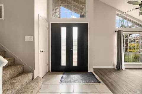 Entry Way - 172 Cornell St, Windsor, CA 95492 photo 1 of 6