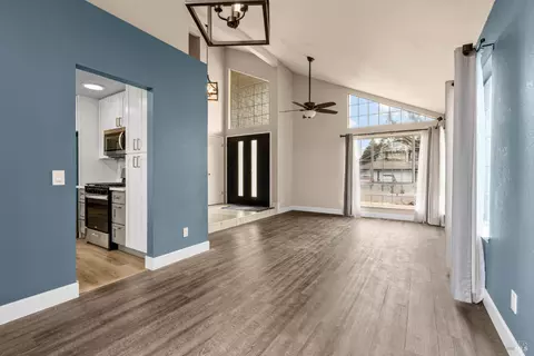 Living - 172 Cornell St, Windsor, CA 95492 photo 3 of 8