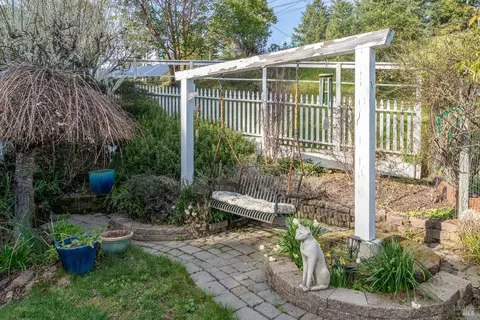 Exterior - 27581 Poppy Dr, Willits, CA 95490 photo 18 of 21