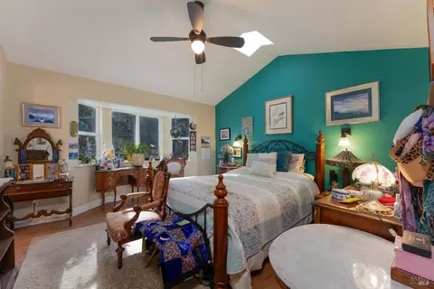 Bedroom - 27581 Poppy Dr, Willits, CA 95490 photo 1 of 2