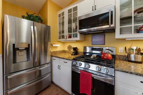 Kitchen - 27581 Poppy Dr, Willits, CA 95490 photo 2 of 2
