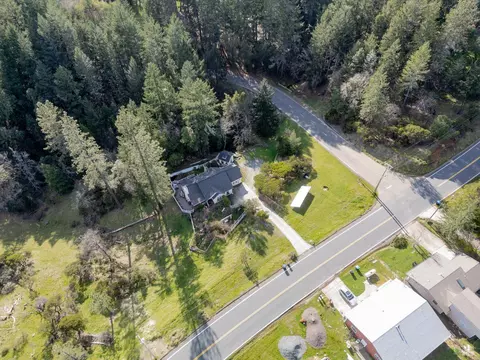 View/Area - 27581 Poppy Dr, Willits, CA 95490 photo 3 of 7