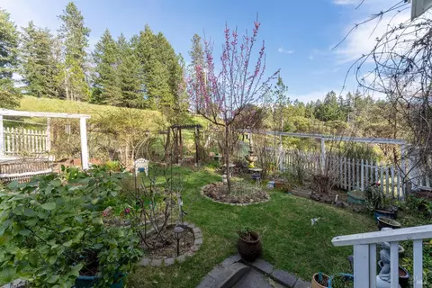 Exterior - 27581 Poppy Dr, Willits, CA 95490 photo 14 of 21