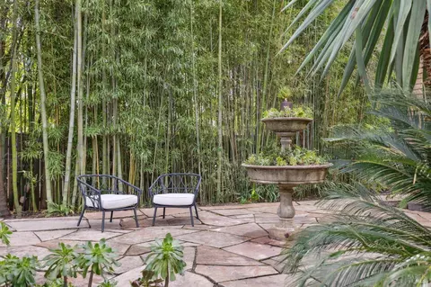Exterior - 637 5th St E, Sonoma, CA 95476 photo 7 of 7