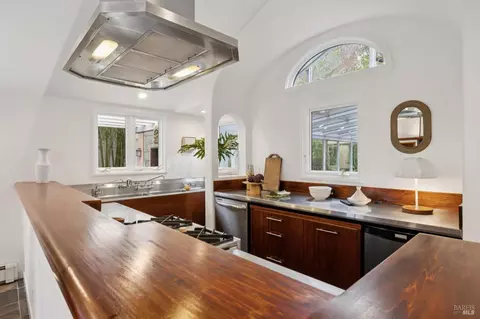 Kitchen - 637 5th St E, Sonoma, CA 95476 photo 3 of 4