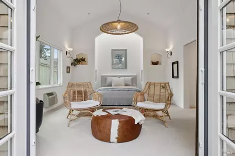 Bedroom - 637 5th St E, Sonoma, CA 95476 photo 1 of 5