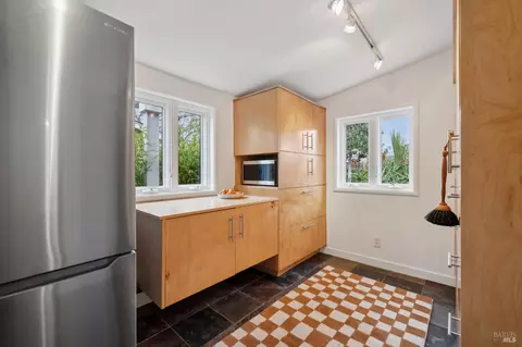 Kitchen - 637 5th St E, Sonoma, CA 95476 photo 4 of 4