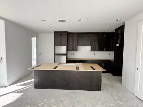 Kitchen - 619 Beyers St, Oakley, CA 94561 photo 5 of 7