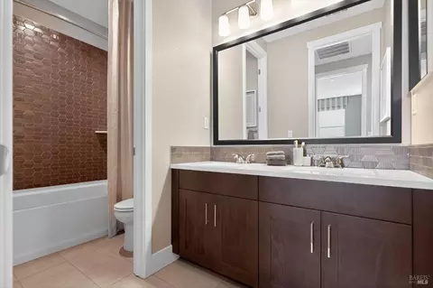 Bath - 619 Beyers St, Oakley, CA 94561 photo 4 of 4