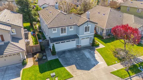 View/Area - 5244 Tuscany Dr, Fairfield, CA 94534 photo 4 of 11