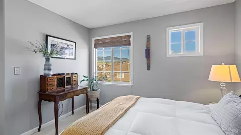 Bedroom - 5244 Tuscany Dr, Fairfield, CA 94534 photo 9 of 10
