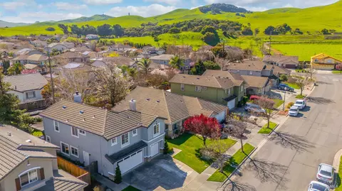 View/Area - 5244 Tuscany Dr, Fairfield, CA 94534 photo 6 of 11