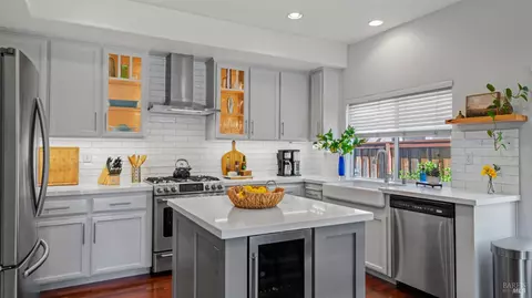 Kitchen - 5244 Tuscany Dr, Fairfield, CA 94534 photo 2 of 8